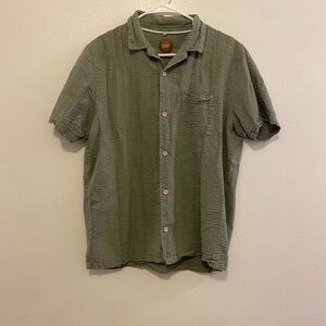 Common people button down Men's Green Casual Shirt